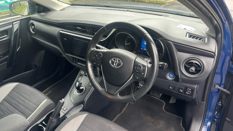 Toyota Auris 1.8 Hybrid Icon Tech TSS 5dr CVT Hybrid Estate